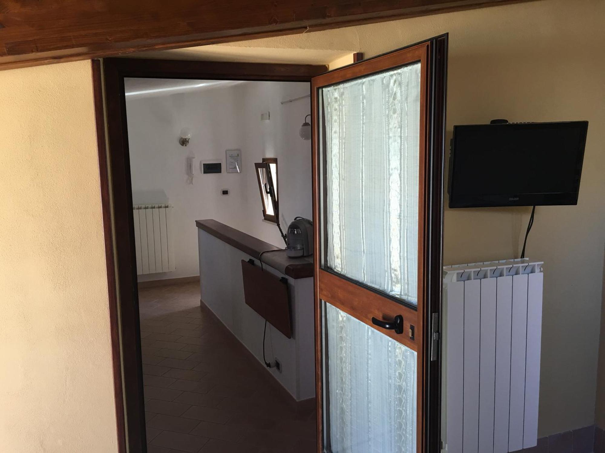 Serracapriola Guest House Dimora Fiorita الغرفة الصورة